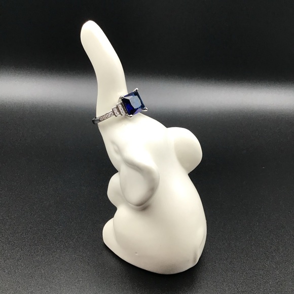 Faux Sapphire Cubic Zirconia Ring - Picture 3 of 4